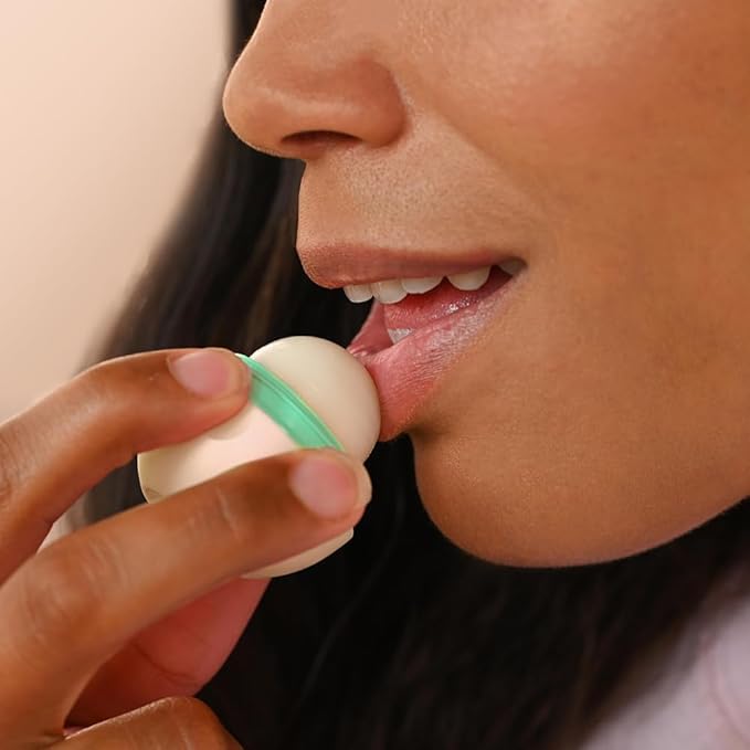 eos 100% Natural Lip Balm- Coconut