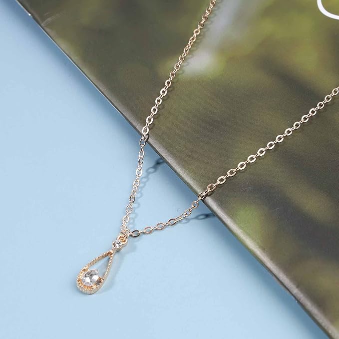 Vintage Tiny Teardrop Crystal Necklace Choker