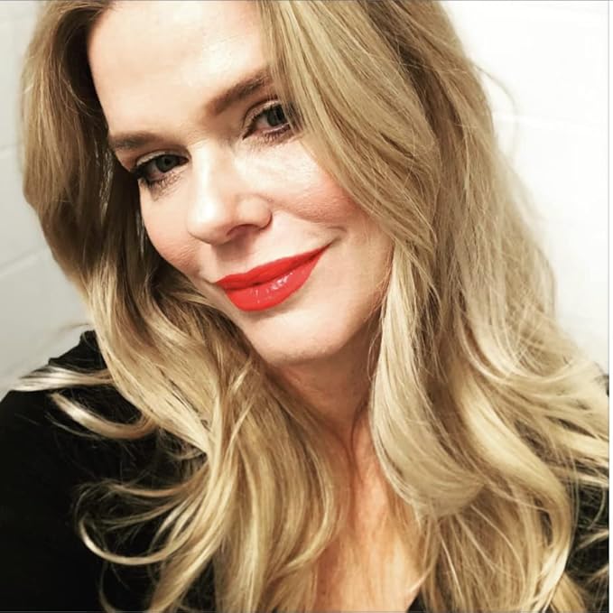 Semi-Matte Lipstick - Courage, Warm Red - Natural Moisturizing Ingredients for All Day Wear - Paraben-Free, Cruelty-Free, Vegan Formula - Hydrating Highly-Pigmented Lip Makeup
