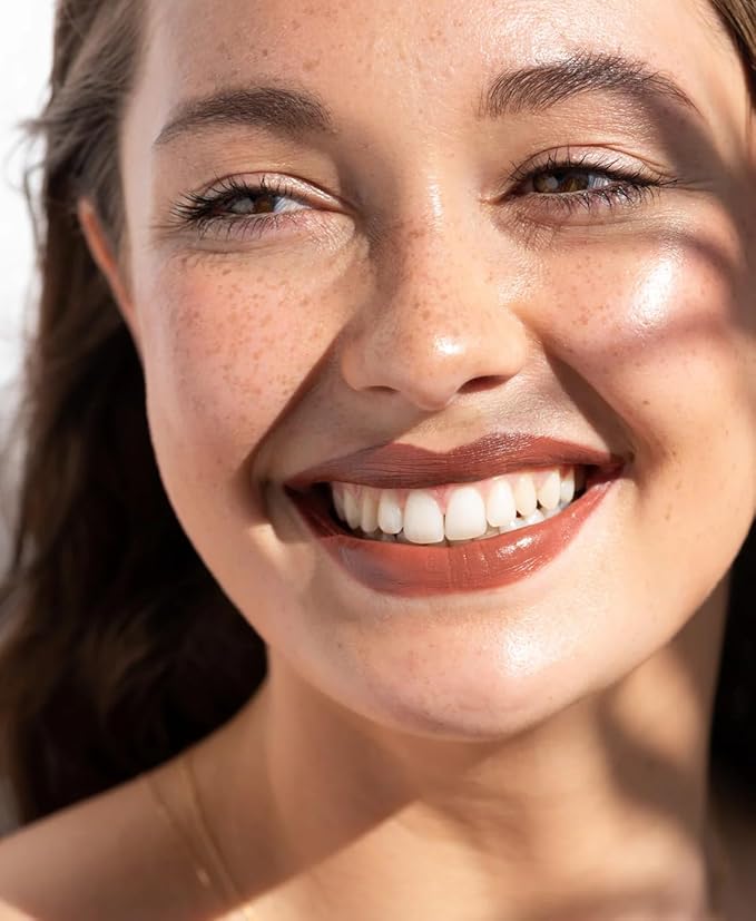 Ere Perez - Natural Coco Crayon Hydrating Lip Color | Vegan, Cruelty-Free, Clean Beauty (Brave, 0.01 oz | 3 g)