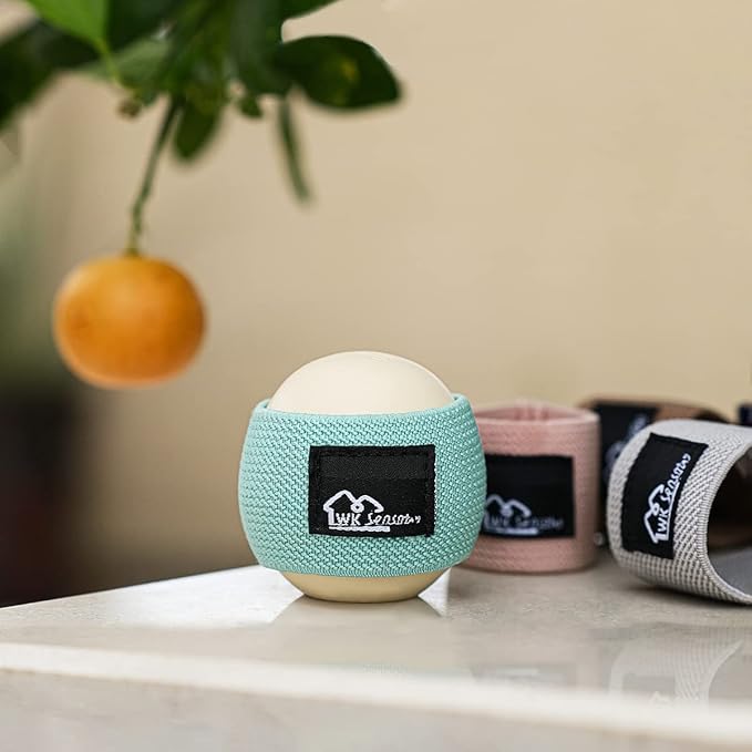 WKieason Lip Balm Holder Sleeve with Keychain Lipstick Tight-knit