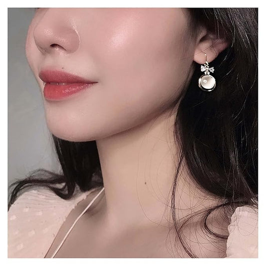 Vintage Circle Drop Earring Gold Cat