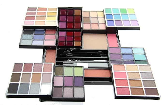 BR 2012 Complete Makeup Kit Runway