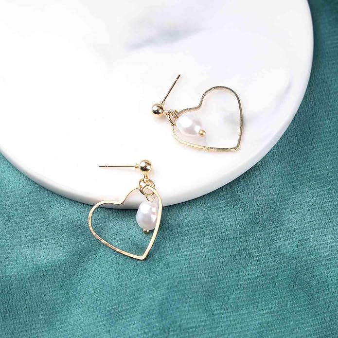 Boho Tiny Pearl Heart Drop Earrings
