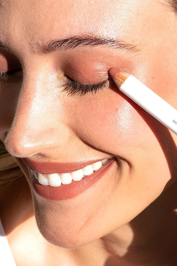 Ere Perez - Natural Coco Crayon Hydrating Lip Color | Vegan, Cruelty-Free, Clean Beauty (Brave, 0.01 oz | 3 g)