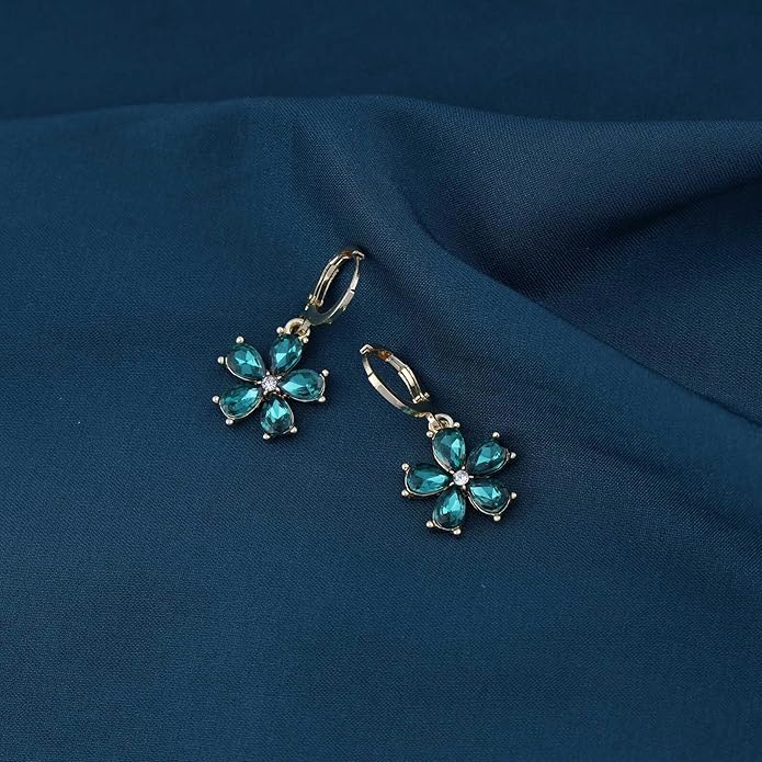 Vintage Emerald Flower Drop Earrings Green
