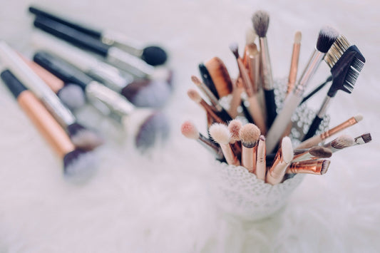 The Top Beauty Essentials Every American Woman Needs in 2025