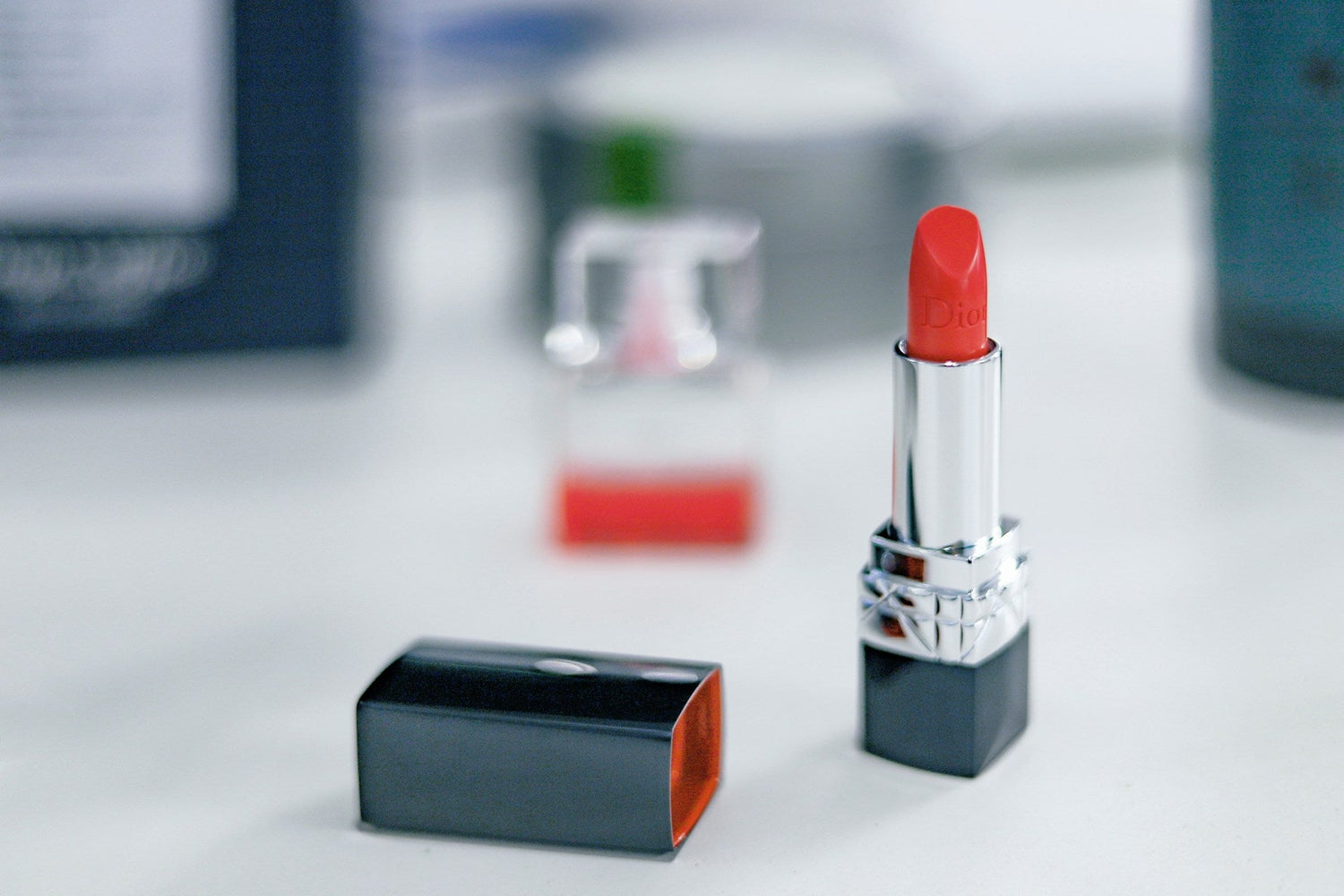 Moisturizing-lipsticks-in-assorted-shades