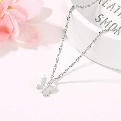 Fashion Necklace with Butterfly Pendant Clavicle