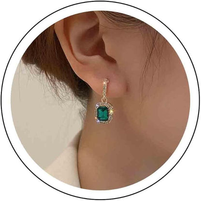 Vintage Emerald Crystal Drop Earrings Green