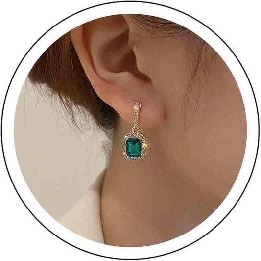 Vintage Emerald Crystal Drop Earrings Green