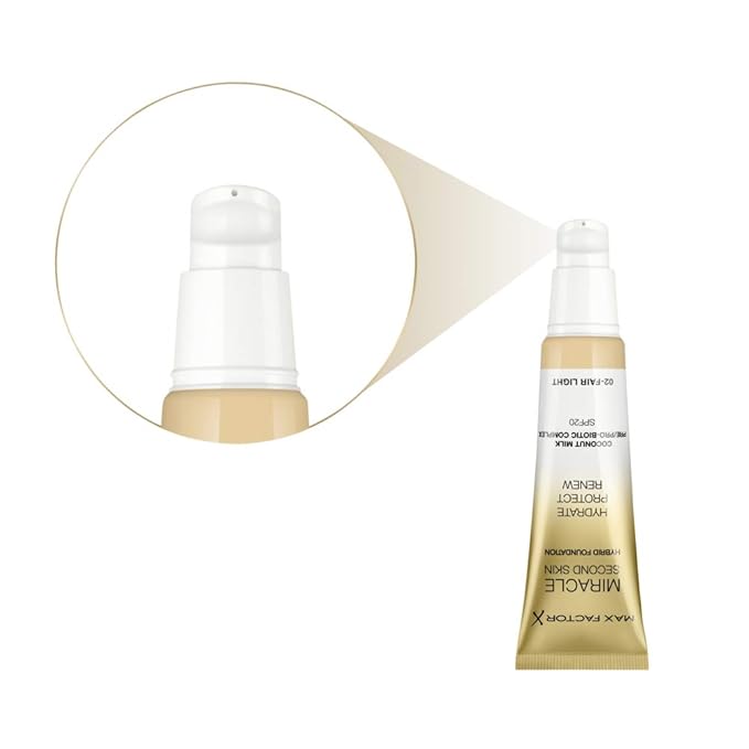 Max Factor Miracle Second Skin Hydrating Foundation, Fair-Light 30 ml