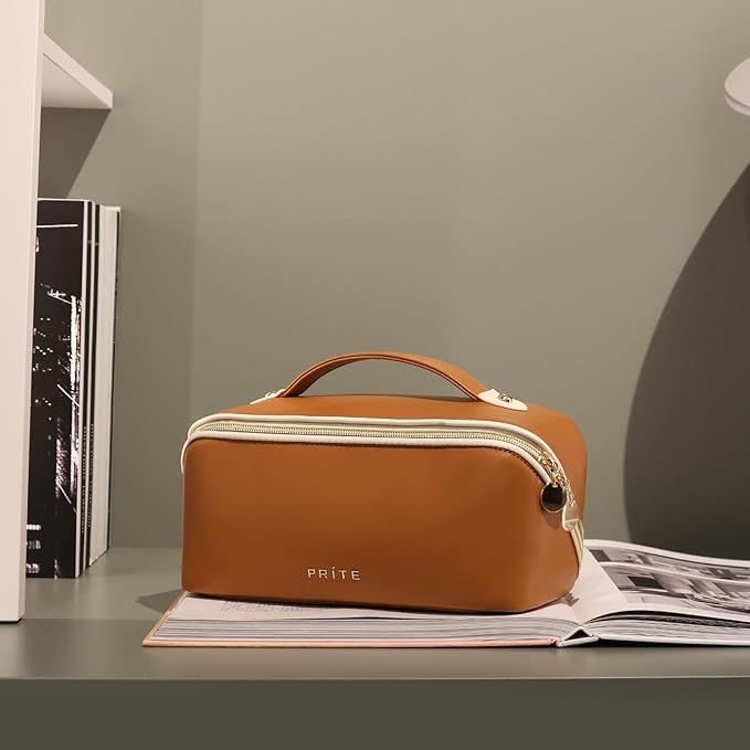 Prite large capacity waterproof makeup