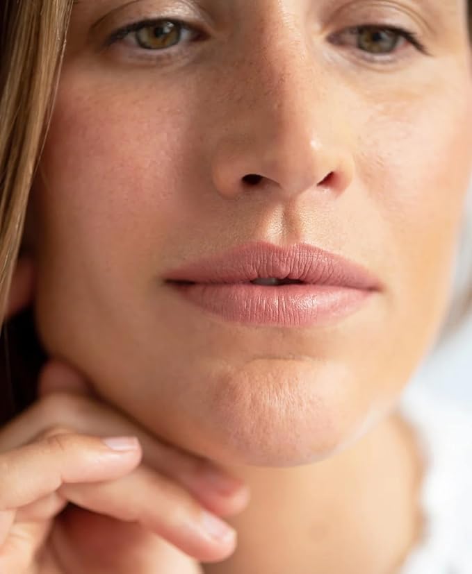 Ere Perez - Natural Coco Crayon Hydrating Lip Color | Vegan, Cruelty-Free, Clean Beauty (Grace, 0.01 oz | 3 g)