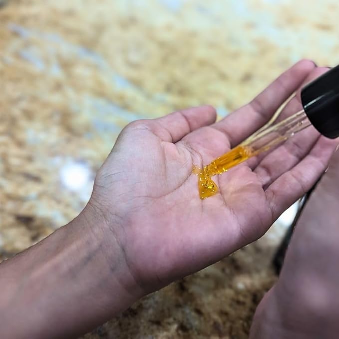 Youth Glow Balancing Serum – Organic, Face Serum with Tunisian Prickly Pear – Nourishing Omegas & Vitamin C for Oily, Blemish-Prone Skin – Cruelty-Free Skin Care by Mambino Organics, 1 fl oz