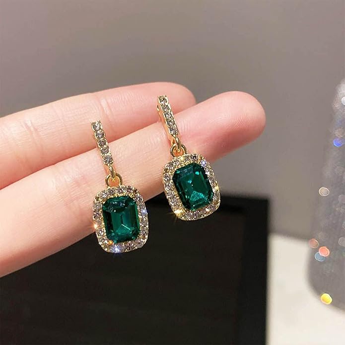 Vintage Emerald Crystal Drop Earrings Green