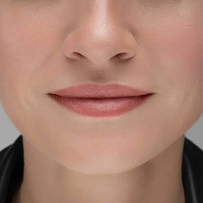 TRE'STIQUE trestique Prime And Shine Lip Crayon, Refillable Shiny Lipstick With Built-in Lip Primer, Clean Beauty Makeup Lipstick, Lipstick For Women, 2-in-1 Glossy Lipstick and Lip Primer