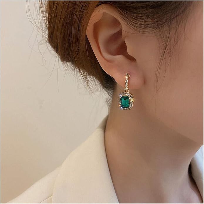 Vintage Emerald Crystal Drop Earrings Green