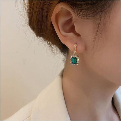 Vintage Emerald Crystal Drop Earrings Green