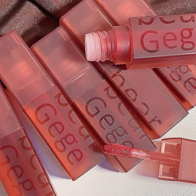 Smooth Luster Lip Glaze, Lightweight Moisturizing,High Impact Lip Color, Full Coverage Lip Makeup, Long Lasting Waterproof Moisturizer Lip Glaze (Date Red Brown)