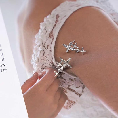 Vintage Rhinestone Star Earrings Silver Star