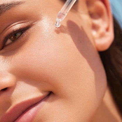 Sand & Sky Australian Glow Berries Plumping Glow Drops Serum with Vitamin C & Hyaluronic Acid - Fine Line Reducing, Brightness-Boosting, 1 fl oz