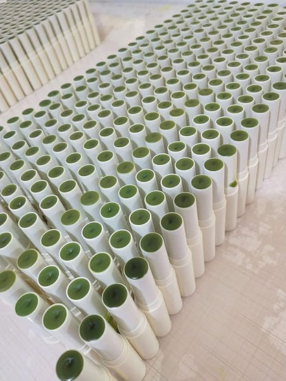 2PC Lip care Of Lips Pink Green