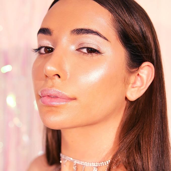 Diamond Bounce Highlighter in Frosted, Ultra-fine Gel-powder Highlighter Iridescent Highlight