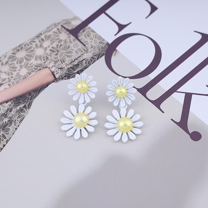 Vintage Resin Daisy Flower Earrings White