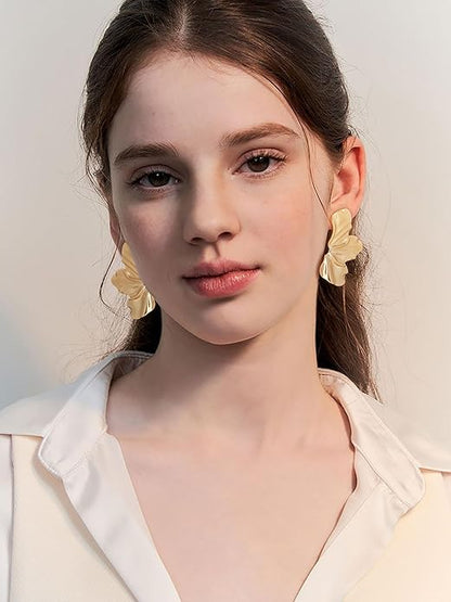 CLASSYZINT Gold/White/Red/Black Flower Stud Earrings