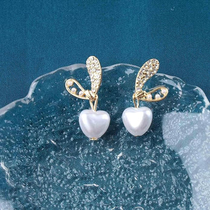 Vintage Crystal Pearl Heart Dangle Earrings Rhinestone Pearl