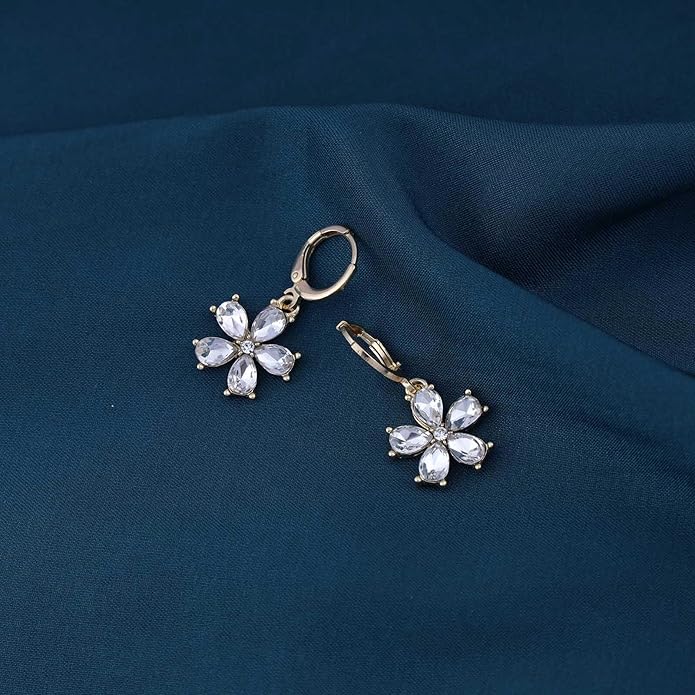 Vintage Emerald Flower Drop Earrings Green