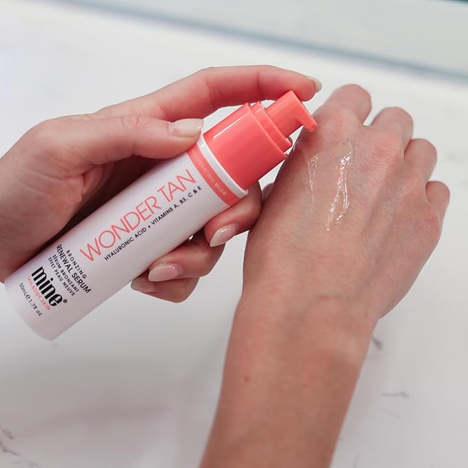 MineTan Holiday Bronze Self Tanning Gift Set - Stocking Stuffer for Her, Gift for Her, Beauty Lovers, Sunless Tanning Bundle, Travel Sized Self Tan for Body, Self Tan for Face