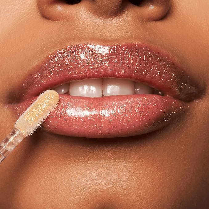 essence | Meta Glow Multi-Reflective Lip Gloss | Golden Future)