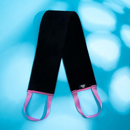 Bronze Tan Self Tanner Back Applicator - Tanning Mitt For Sunless Tanning Mousse or Lotion - Tan your Back Quickly and Easily - Self Tanning Back Applicator - Black with Pink Handles