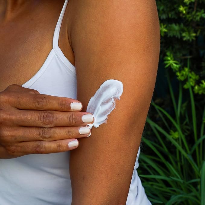 After Sun Milk - Softens and Calms Your Skin After Sun Exposure - Soothes and Refreshes Your Face and Body - Creamy and Penetrates the Skin Easily - Ideal for the Whole Family - 3.4 oz