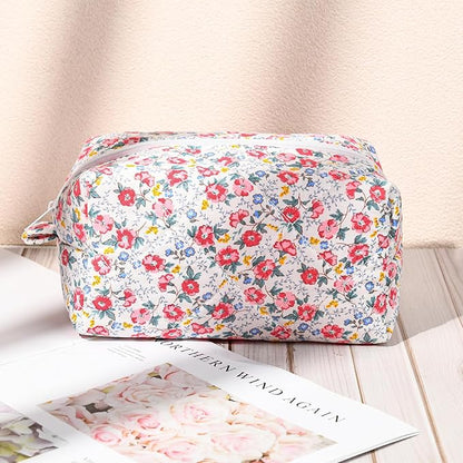 Soidram floral makeup bag quilted