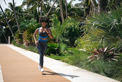 Australian Gold Extreme Sport Sunscreen Lotion SPF 30, 8 Ounce | Broad Spectrum | Sweat & Water Resistant | Non-Greasy | Oxybenzone Free | Cruelty Free